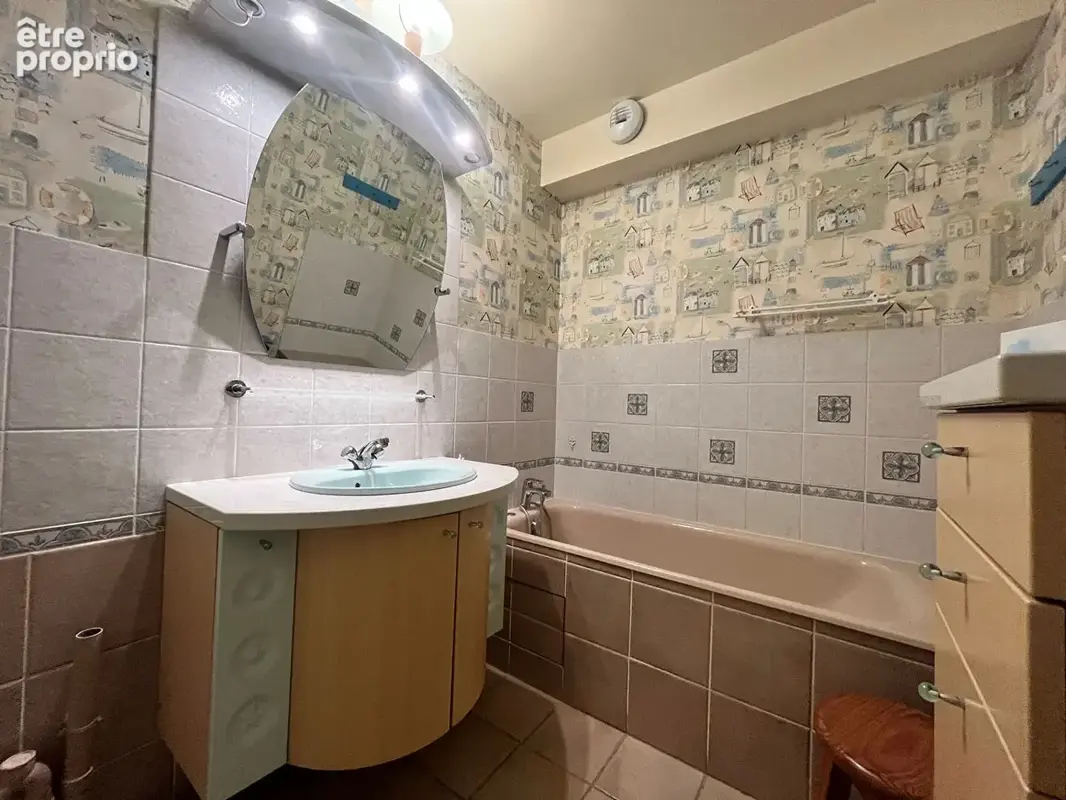 Appartement Reims 3 pièce(s) 74.30 m2 - photo 6