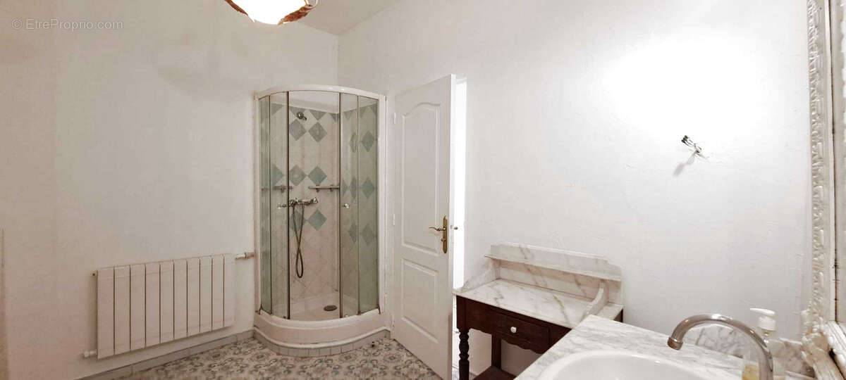 Maison à MARSEILLE-6E