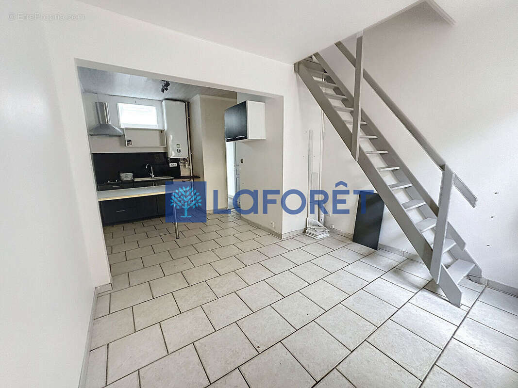 Maison à PETIT-COURONNE