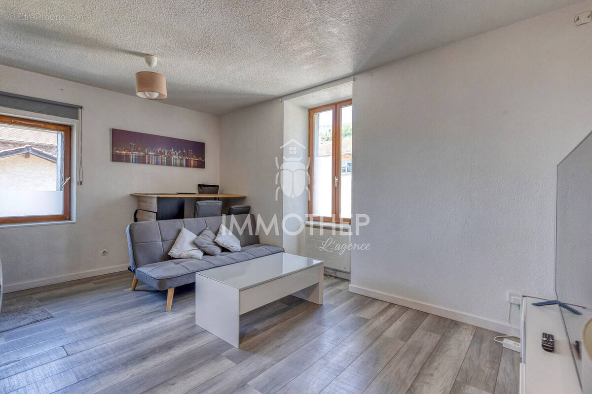 Appartement à MEYLAN
