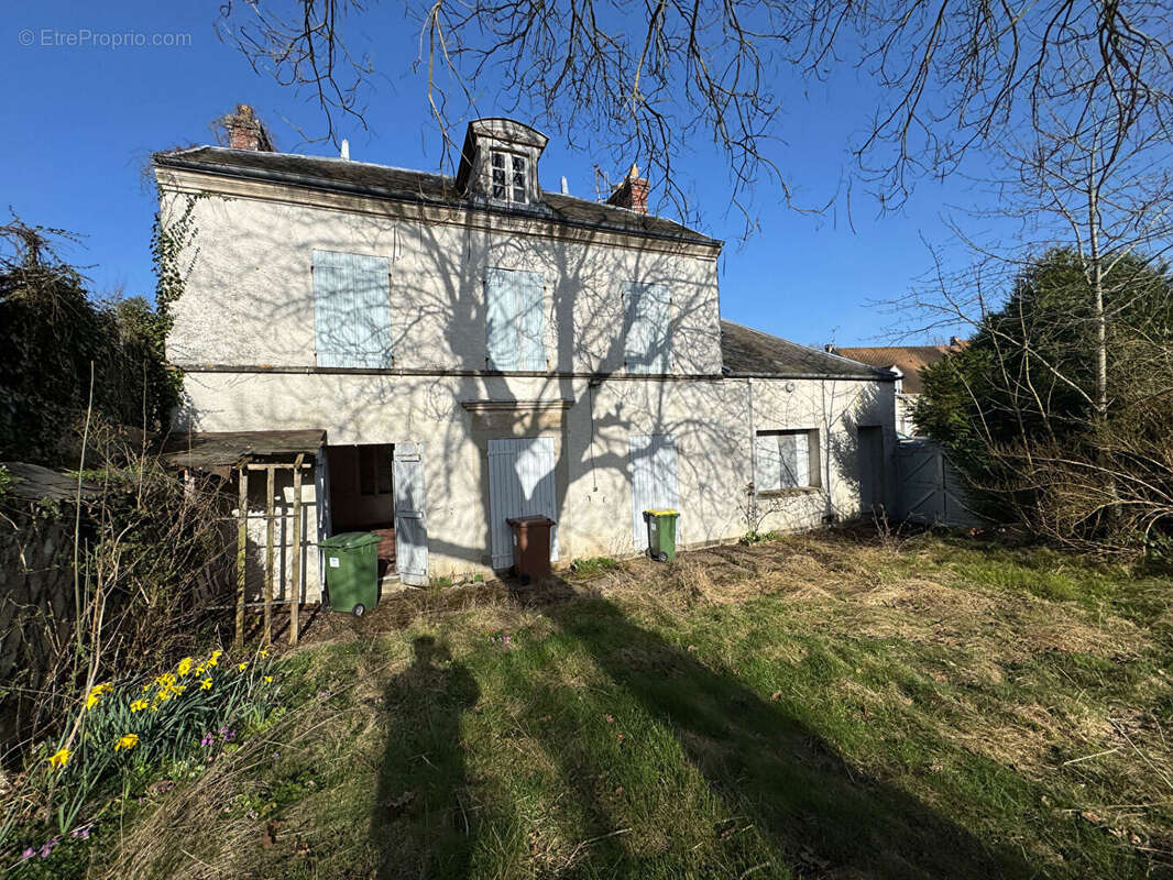 Maison à SAINT-REMY-L'HONORE