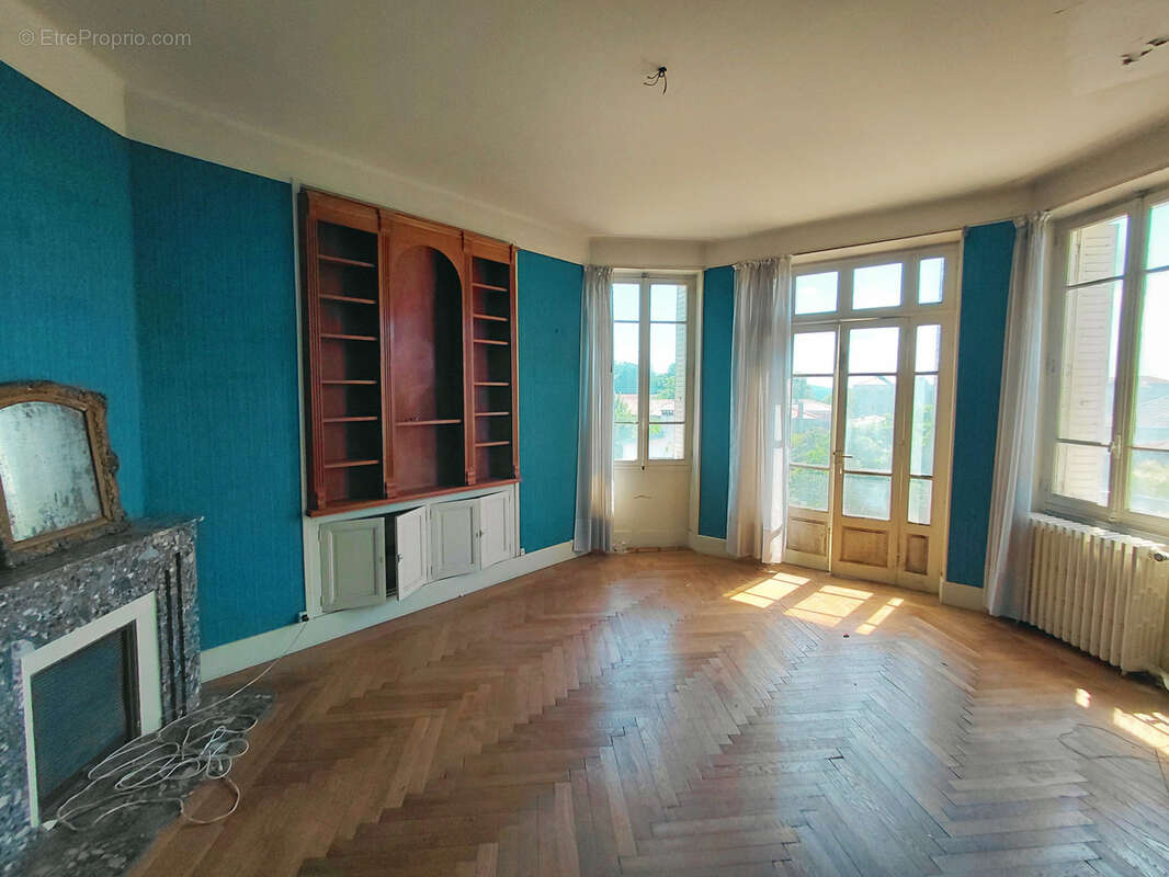 Aubenas - maison bourgeoise 5 pieces 188m2 - photo 5