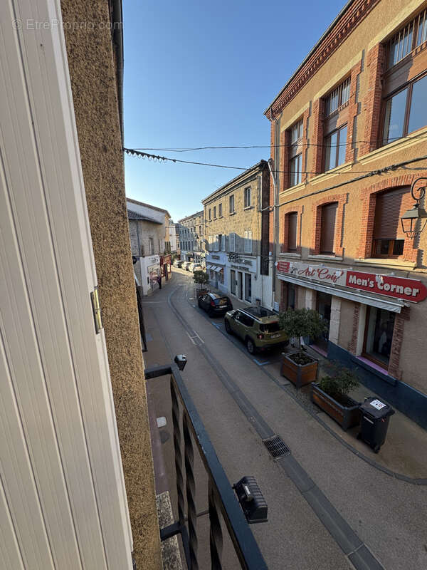 Appartement à SAINT-JUST-SAINT-RAMBERT