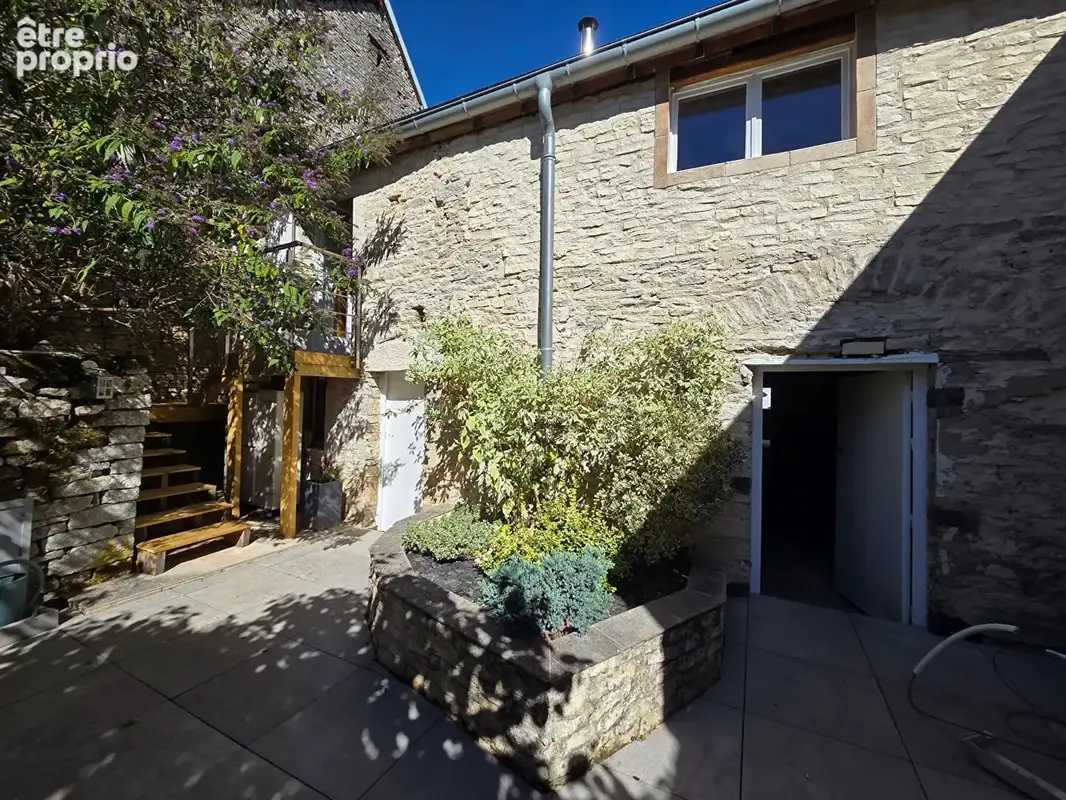 Photo Maison à Fontaine-Francaise au prix de 265 000€