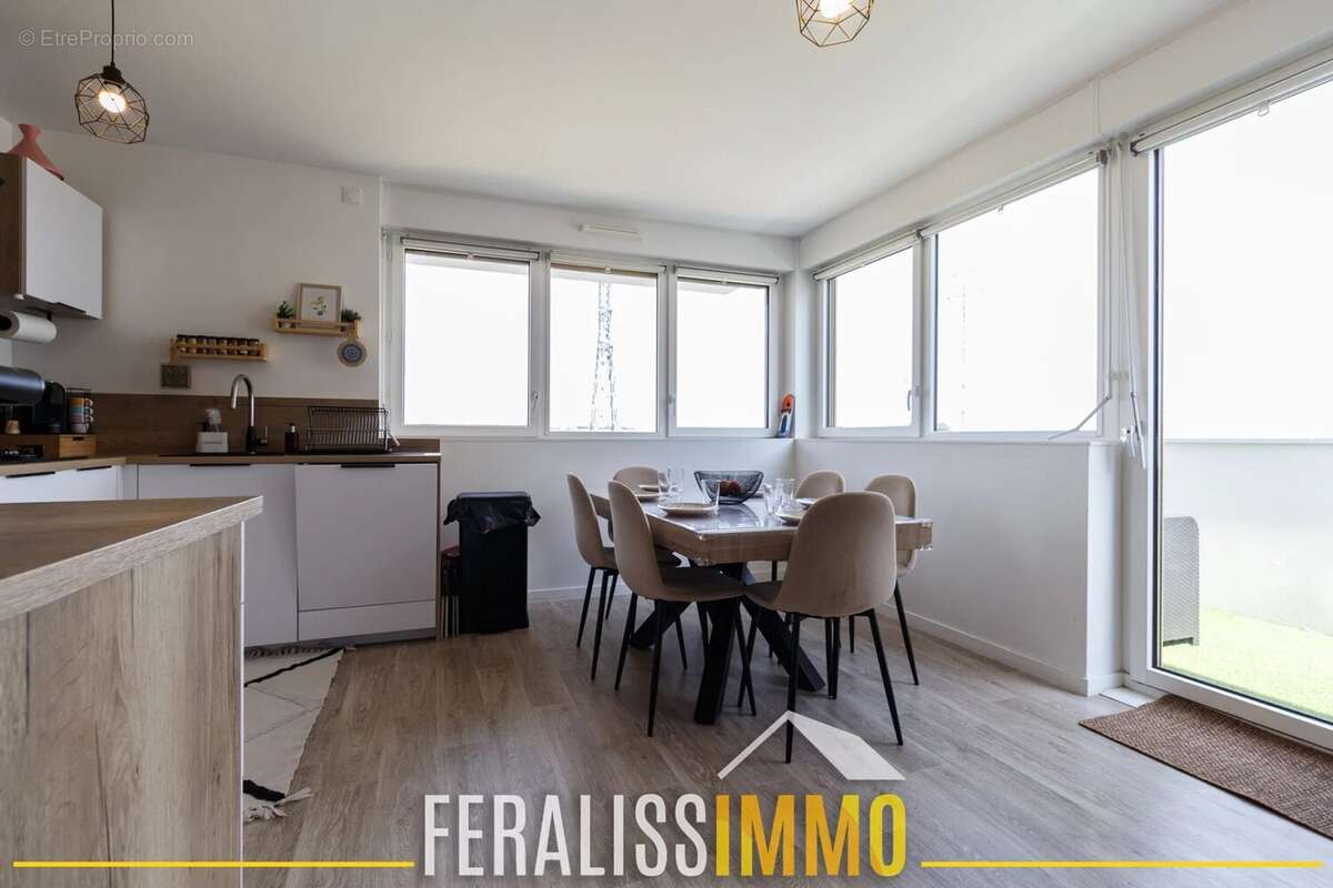 Superbe appartement récent de 76,56 m2 avec balcon et double - photo 7