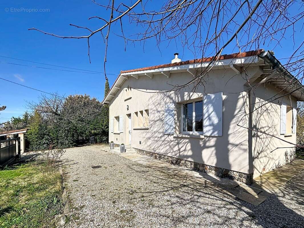 Maison à VALLEGUE