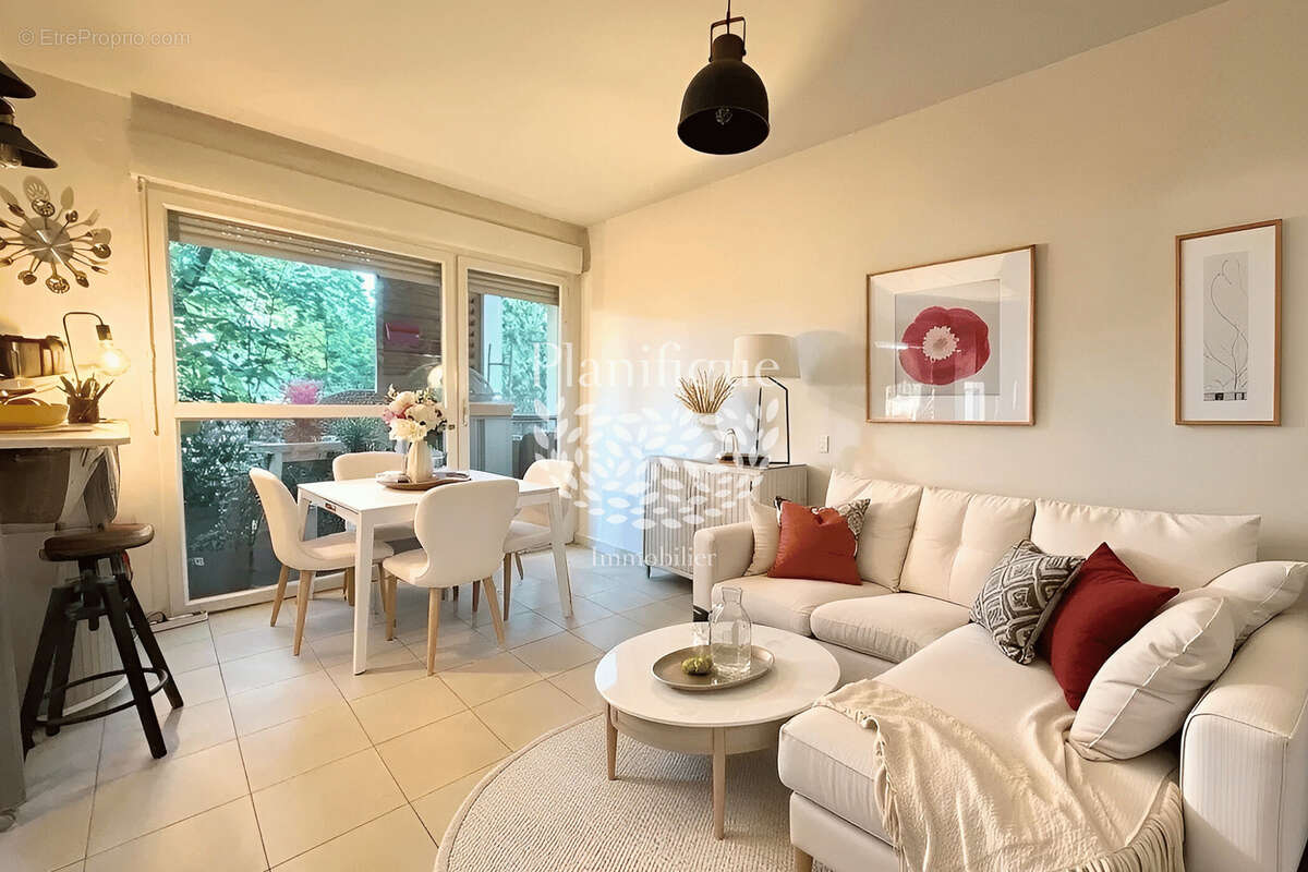 Appartement à VETRAZ-MONTHOUX