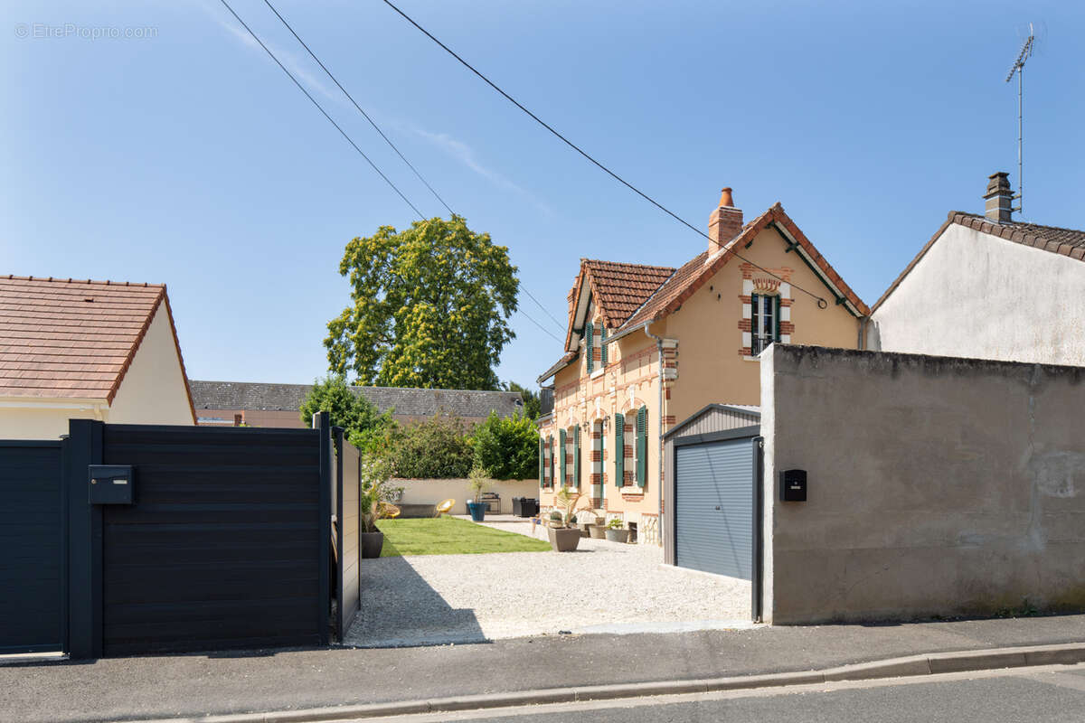 Maison centre ville - photo 9