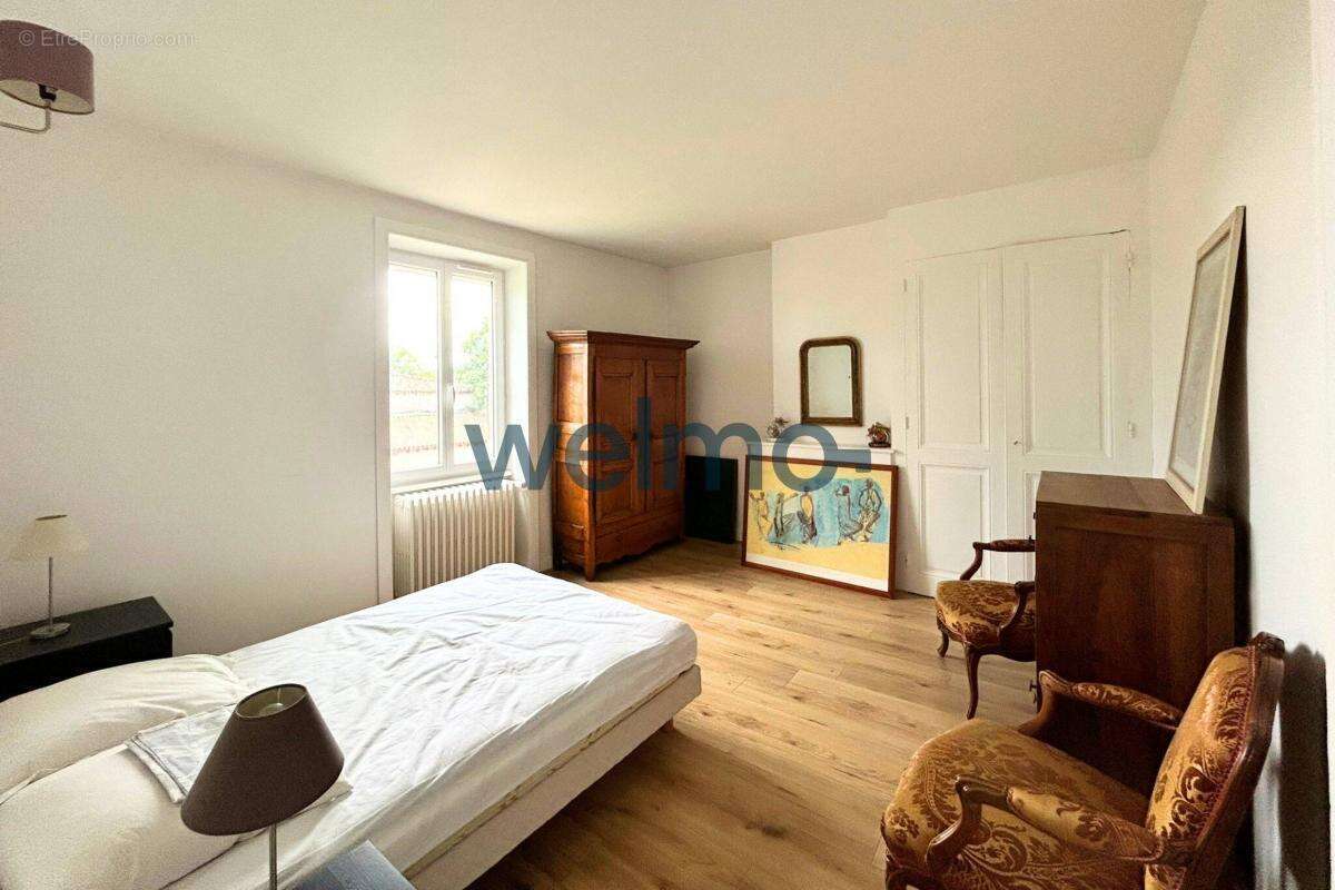 Maison à VILLEFRANCHE-SUR-SAONE