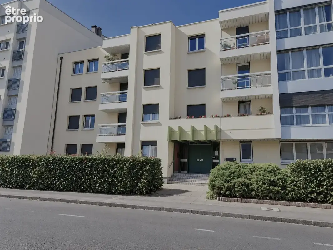 Appartement T3 avec caves et parking - photo 3