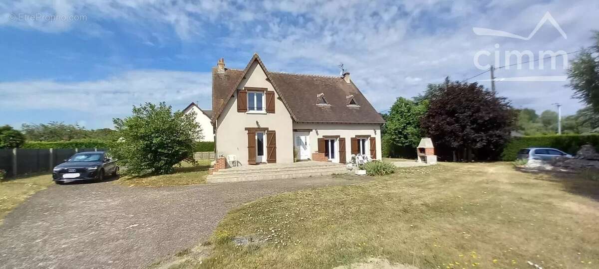 Maison à HUISSEAU-SUR-COSSON