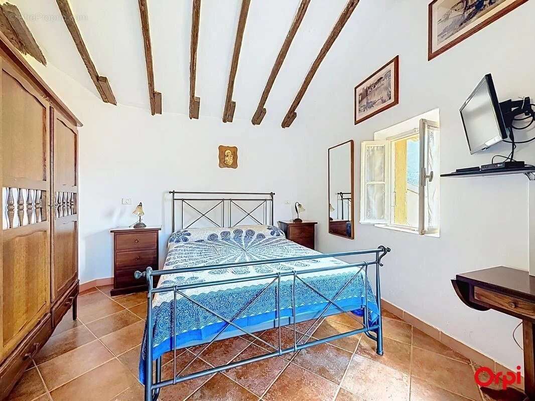 Menton, centre historique: un ensemble de deux appartements à proximité des plages - photo 7