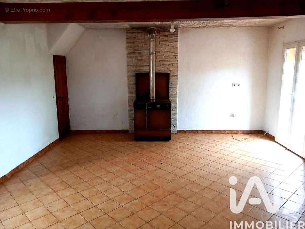 Maison 86 m² à Brunelles  - photo 2
