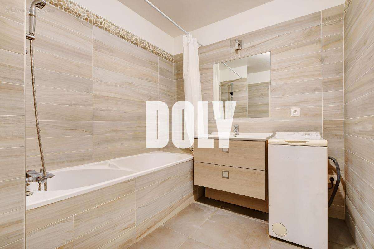 Appartement à LEVALLOIS-PERRET