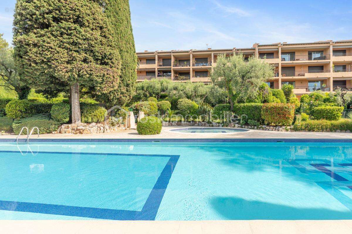 Appartement à VENCE