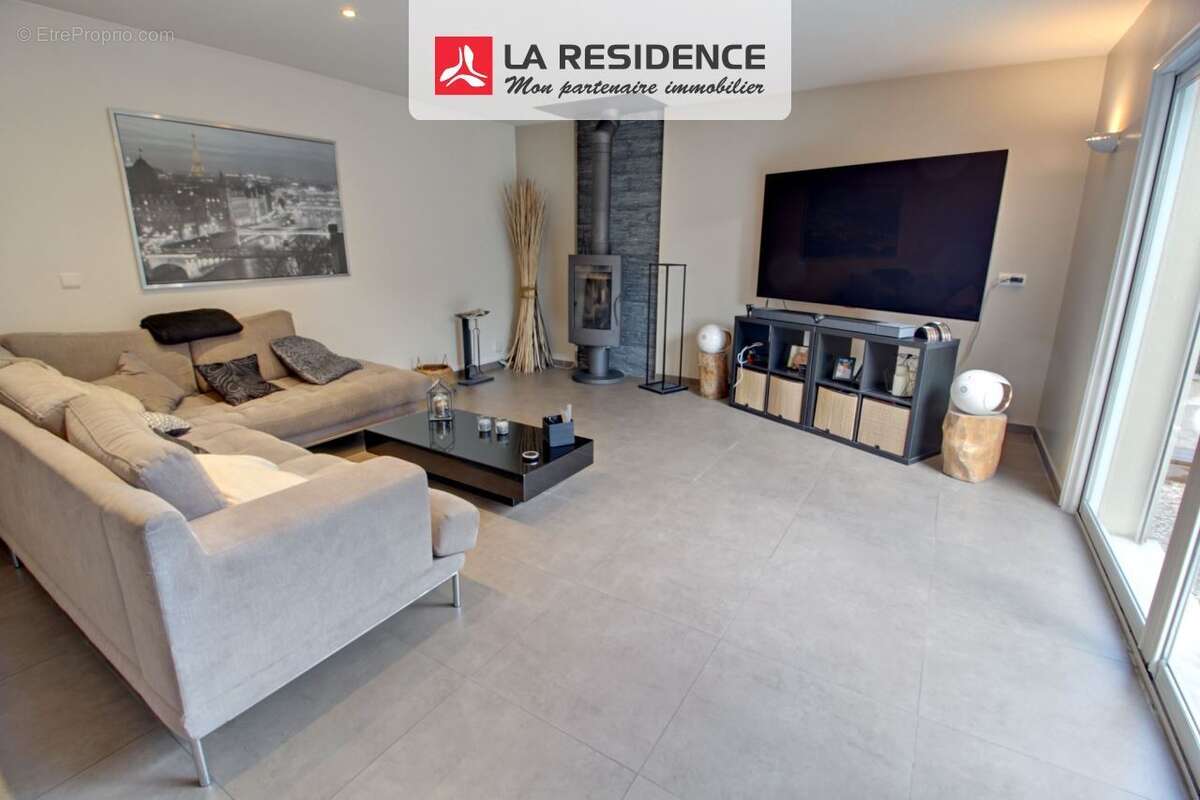 Maison à COURDIMANCHE