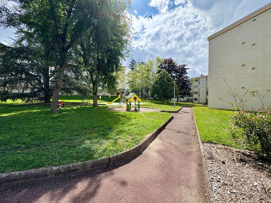 Appartement à GIF-SUR-YVETTE