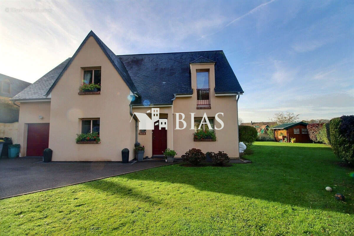 Maison à LONGUEVILLE-SUR-SCIE