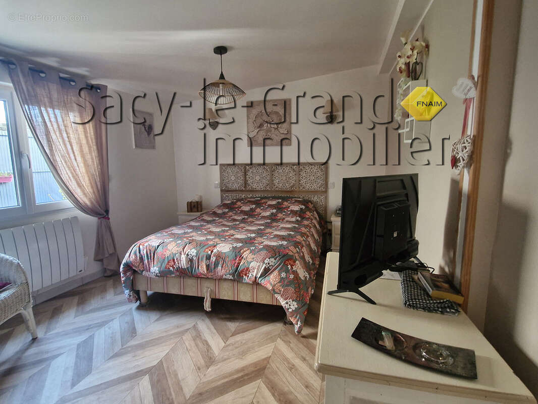 Maison à SACY-LE-GRAND