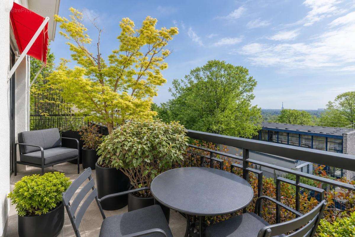 Appartement à SURESNES