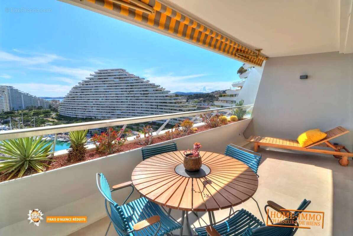 Appartement à VILLENEUVE-LOUBET