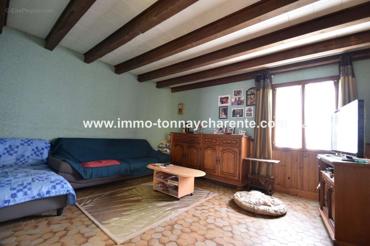 Maison à TONNAY-CHARENTE