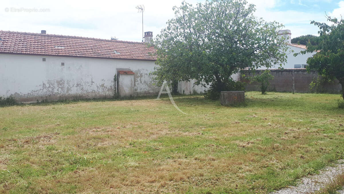 Maison à L&#039;EPINE