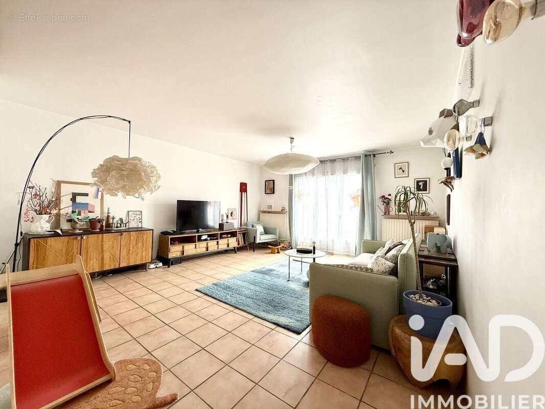 Photo 3 - Maison à ELANCOURT