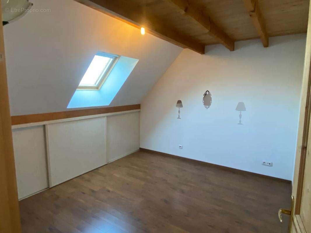 Maison à MONTATAIRE