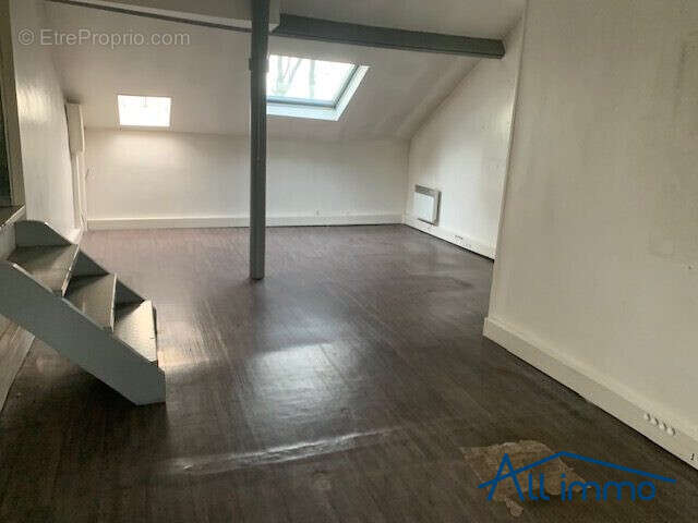 Appartement 540 m² à Saint-Maur-Des-Fosses  - photo 7