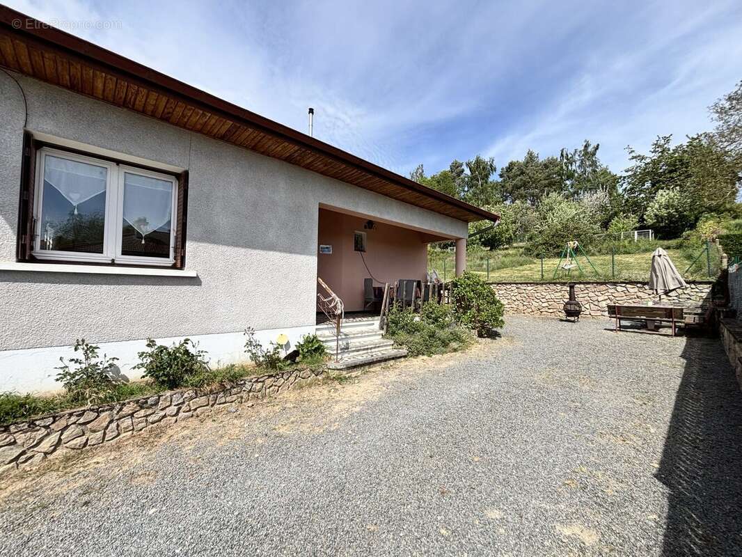 Maison 96 m² à Ouroux  - photo 3