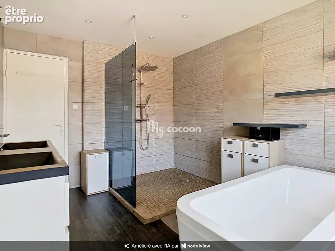 Maison - 7 pièces - 218 m² - photo 11