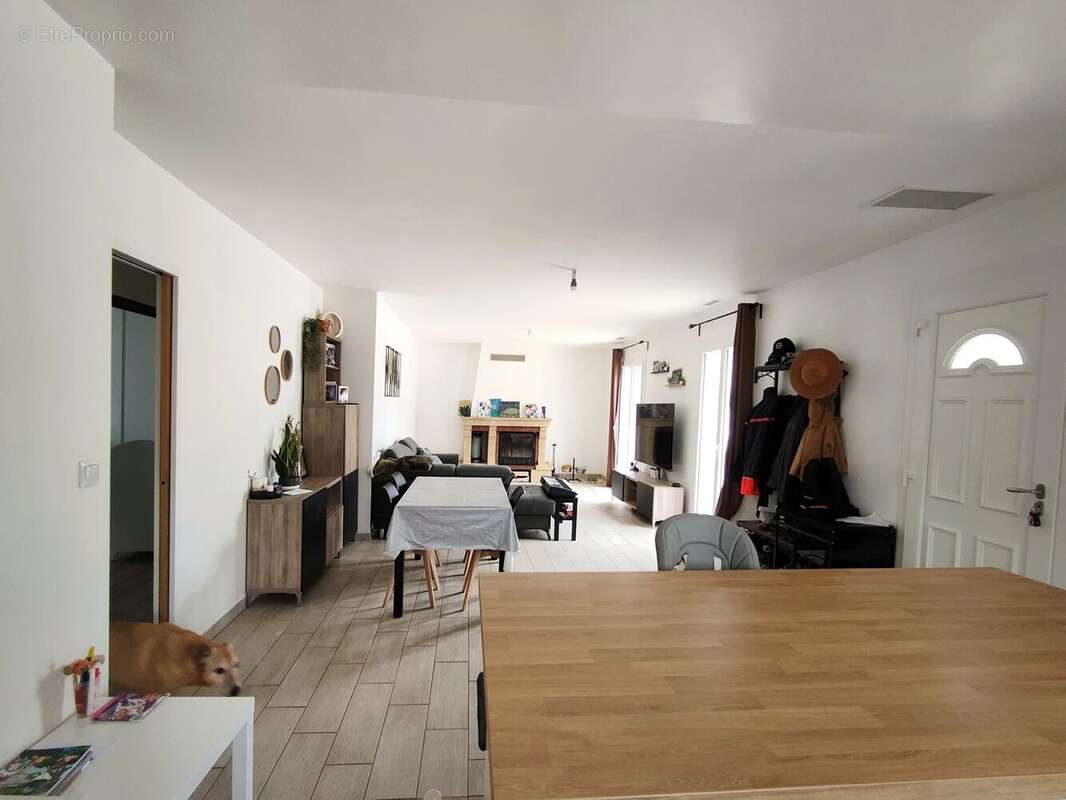 Maison à SAINT-MICHEL-DE-RIEUFRET