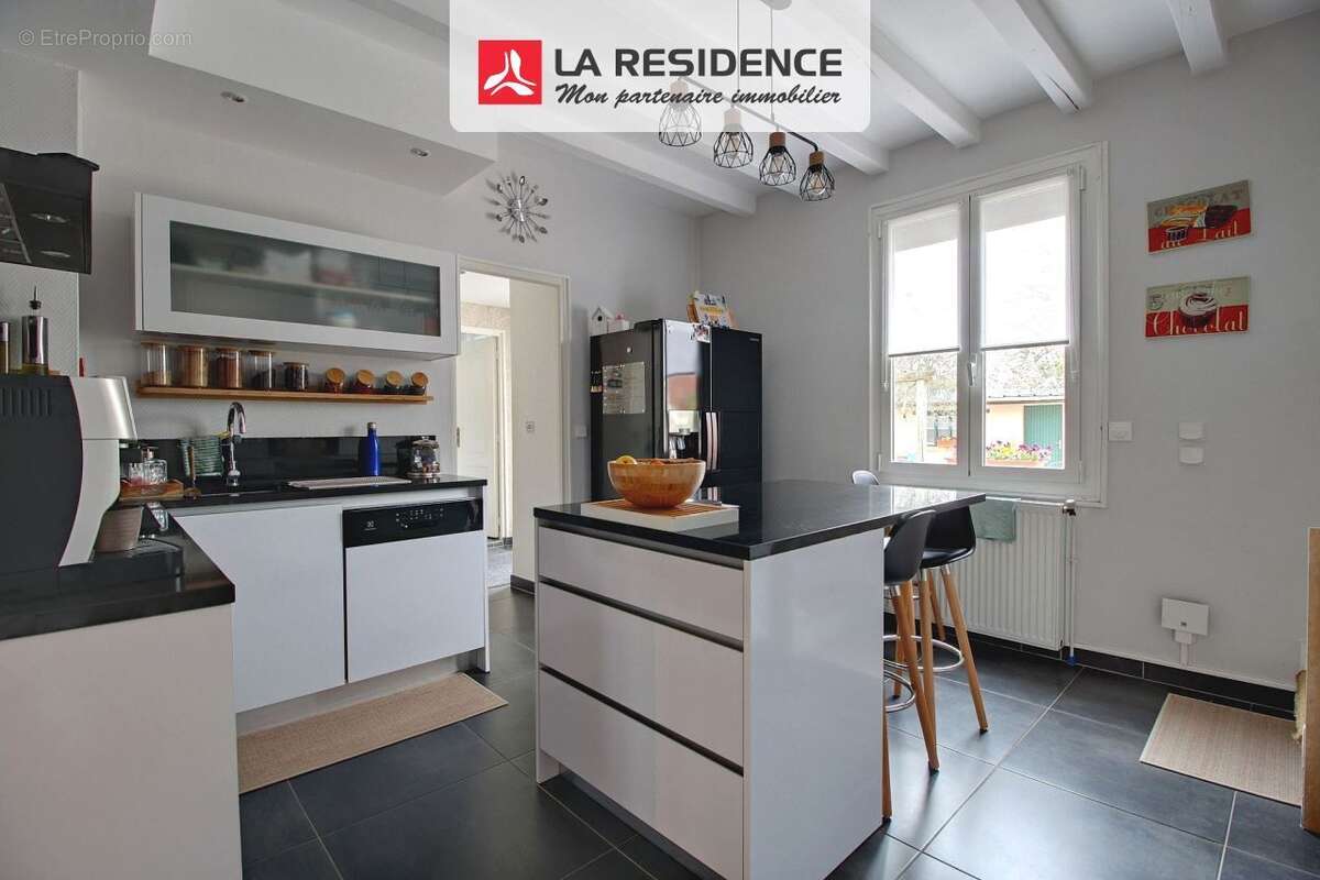 Maison 154 m² à Oissel  - photo 3