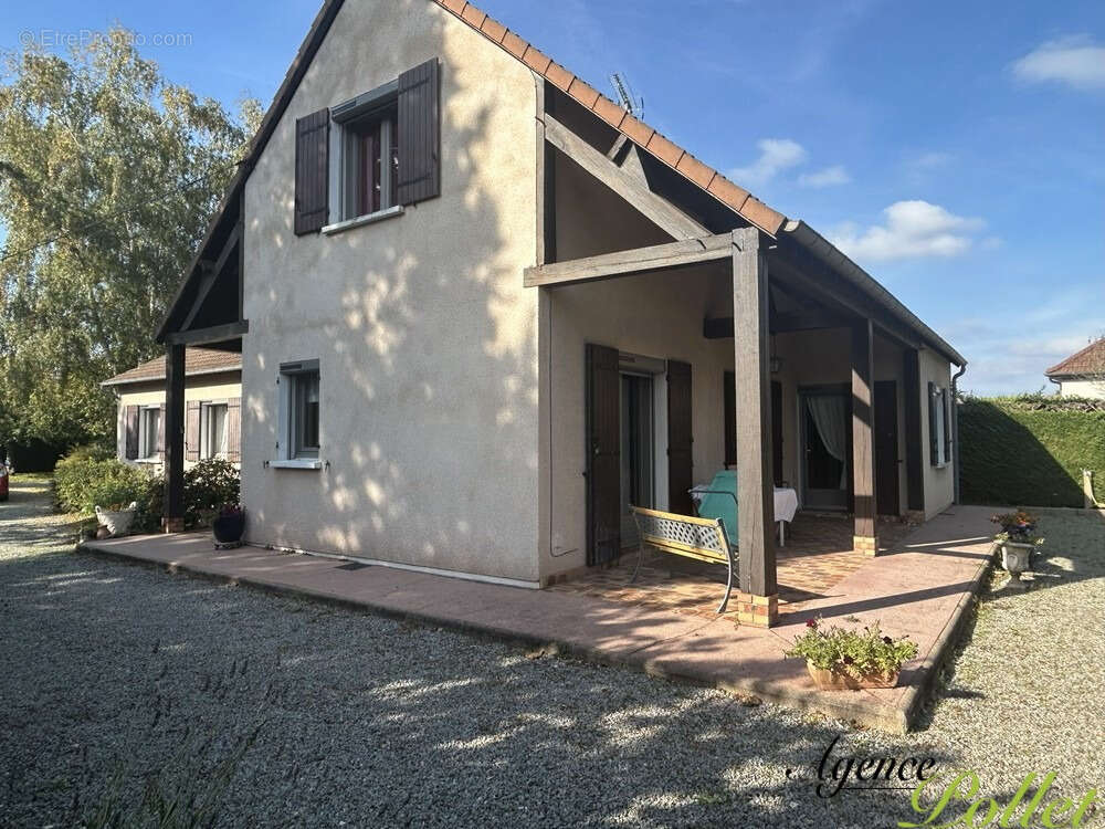 Maison à AUBIGNY-SUR-NERE