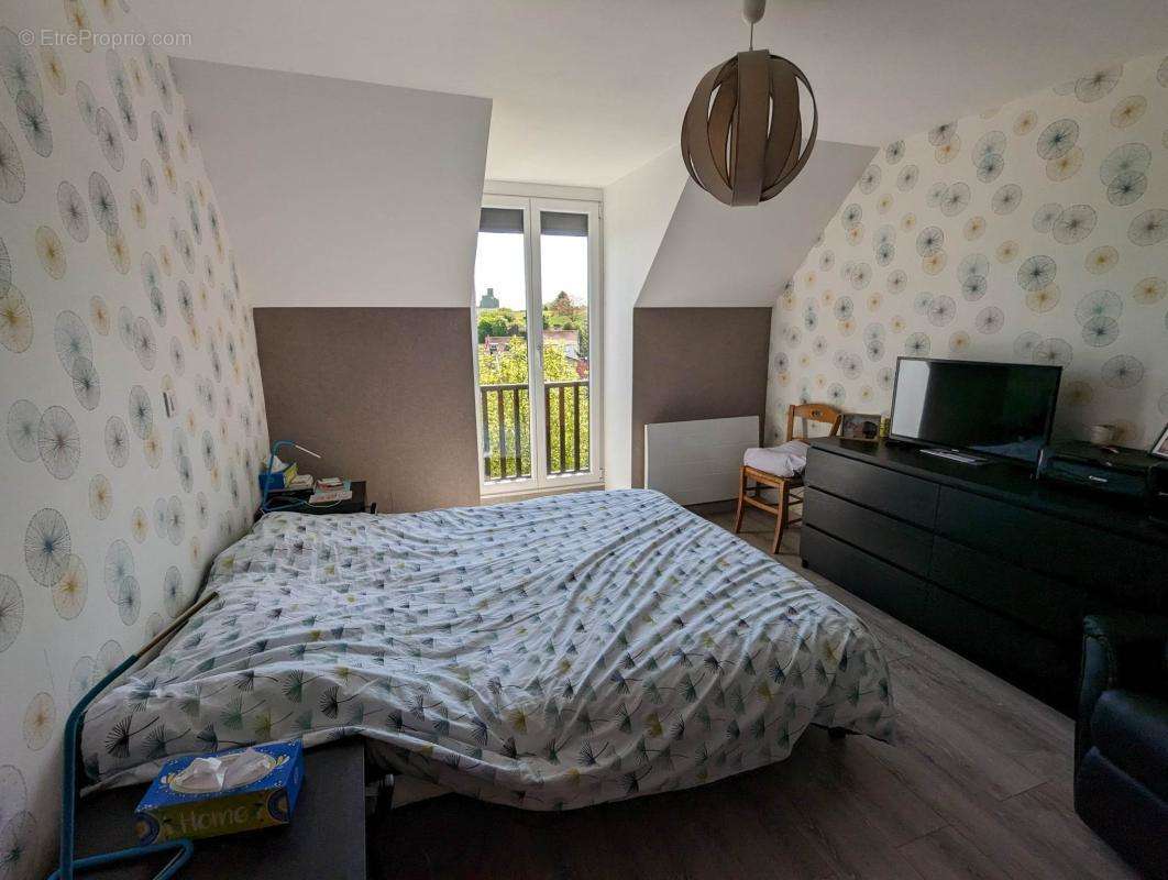 Maison à SAINT-SAUFLIEU