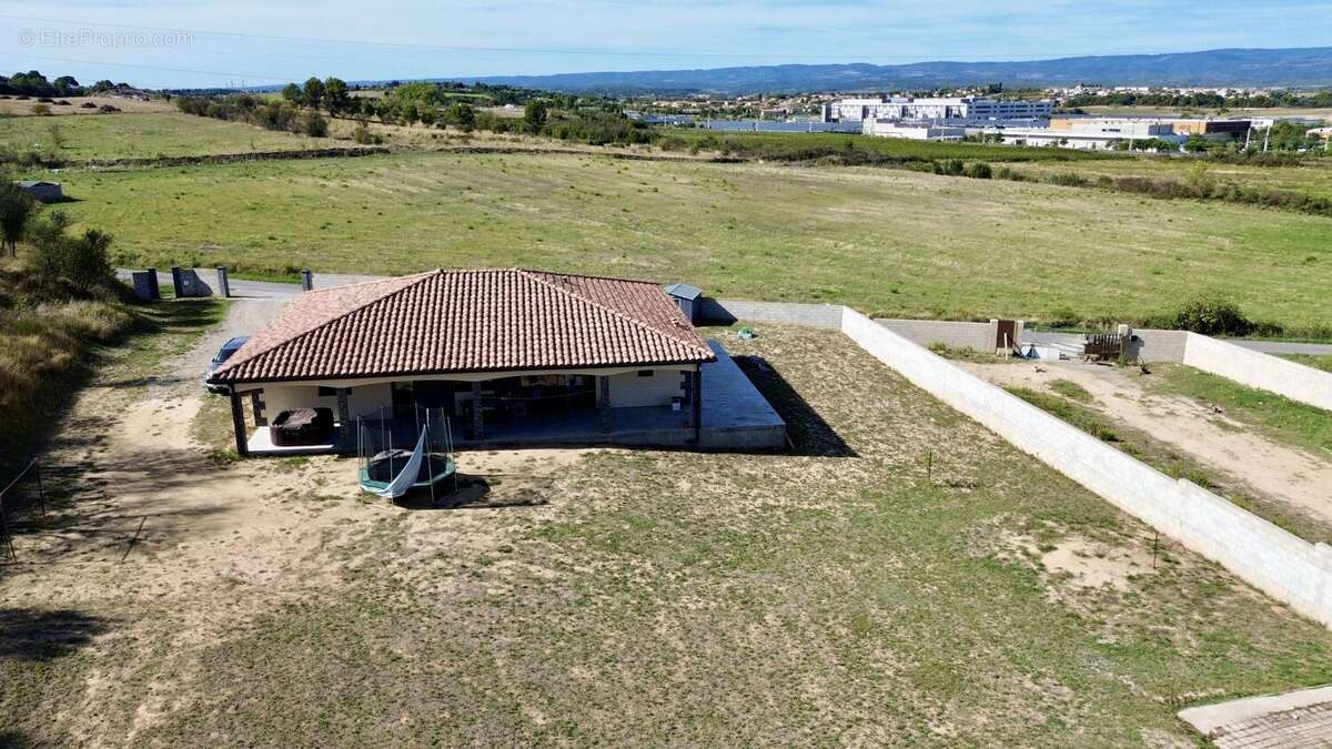 Maison 134 m² à Berriac  - photo 8