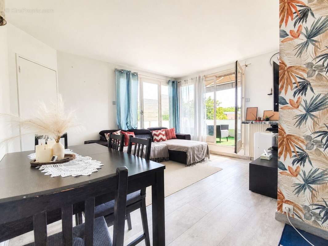 Appartement à EPINAY-SUR-SEINE