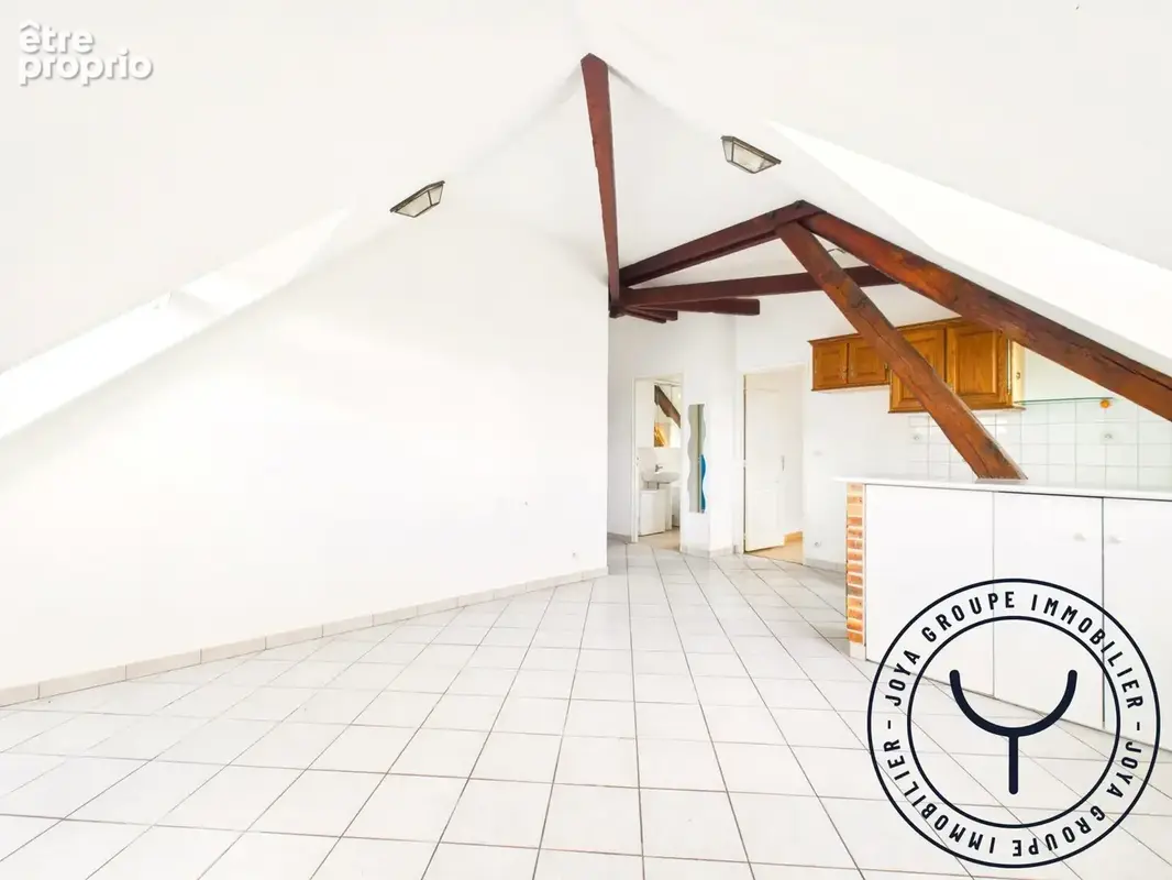 Appartement 38 m² à Sainte-Savine  - photo 4