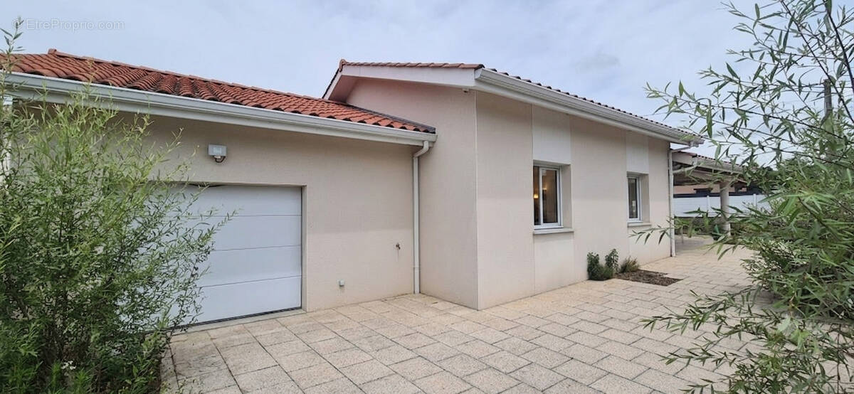 Maison à SAINT-MAURICE-L'EXIL
