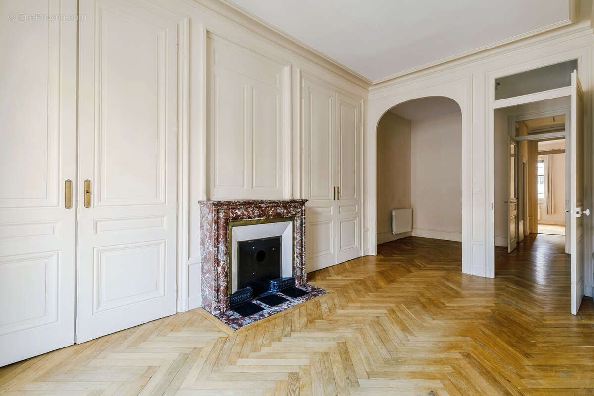 Appartement à LYON-6E