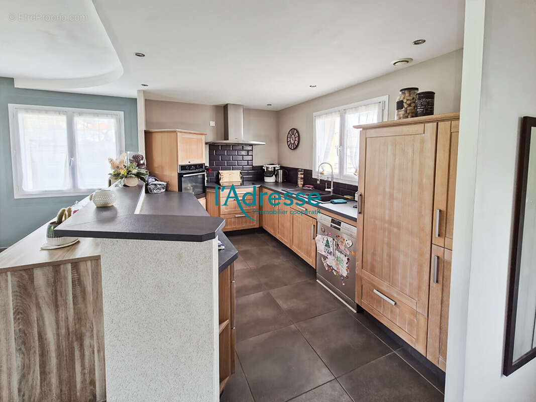 Maison à LA CHAUSSAIRE