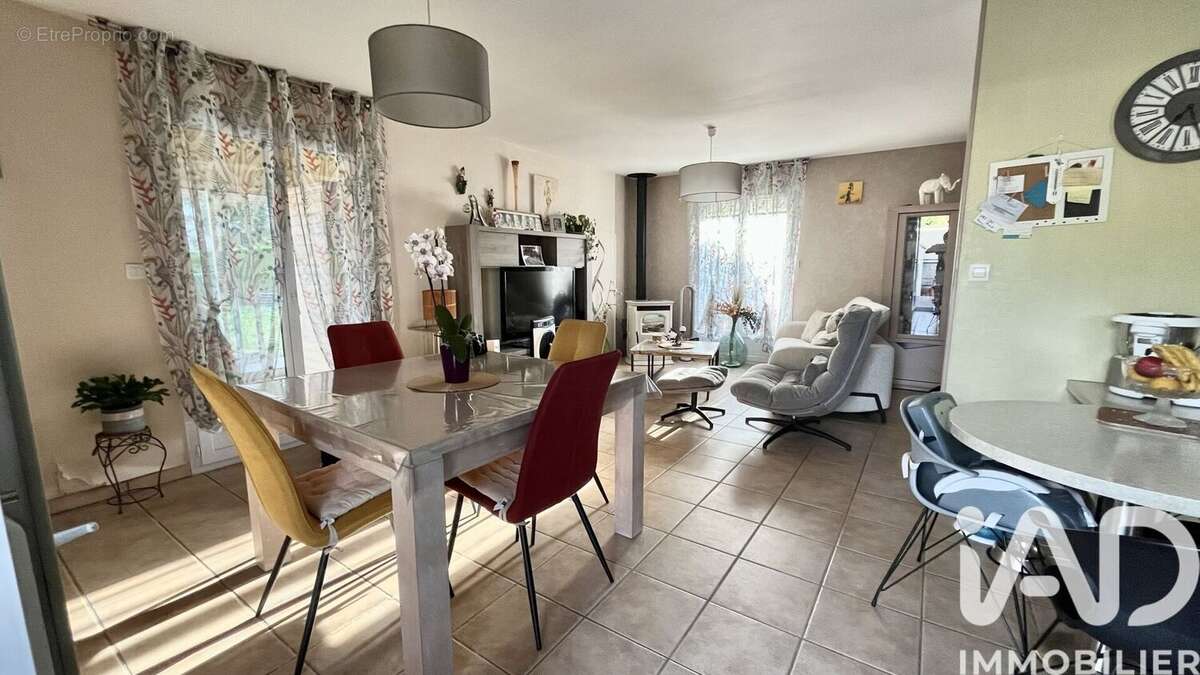 Photo 6 - Maison à PERONNAS