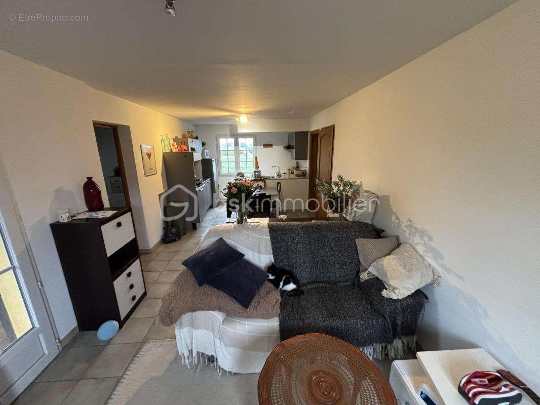 Maison à RIBAUTE-LES-TAVERNES