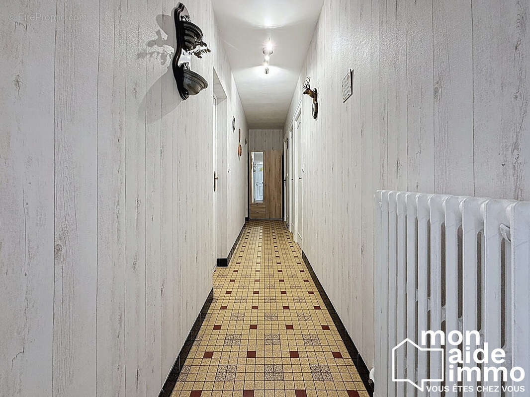 Appartement à THIVIERS