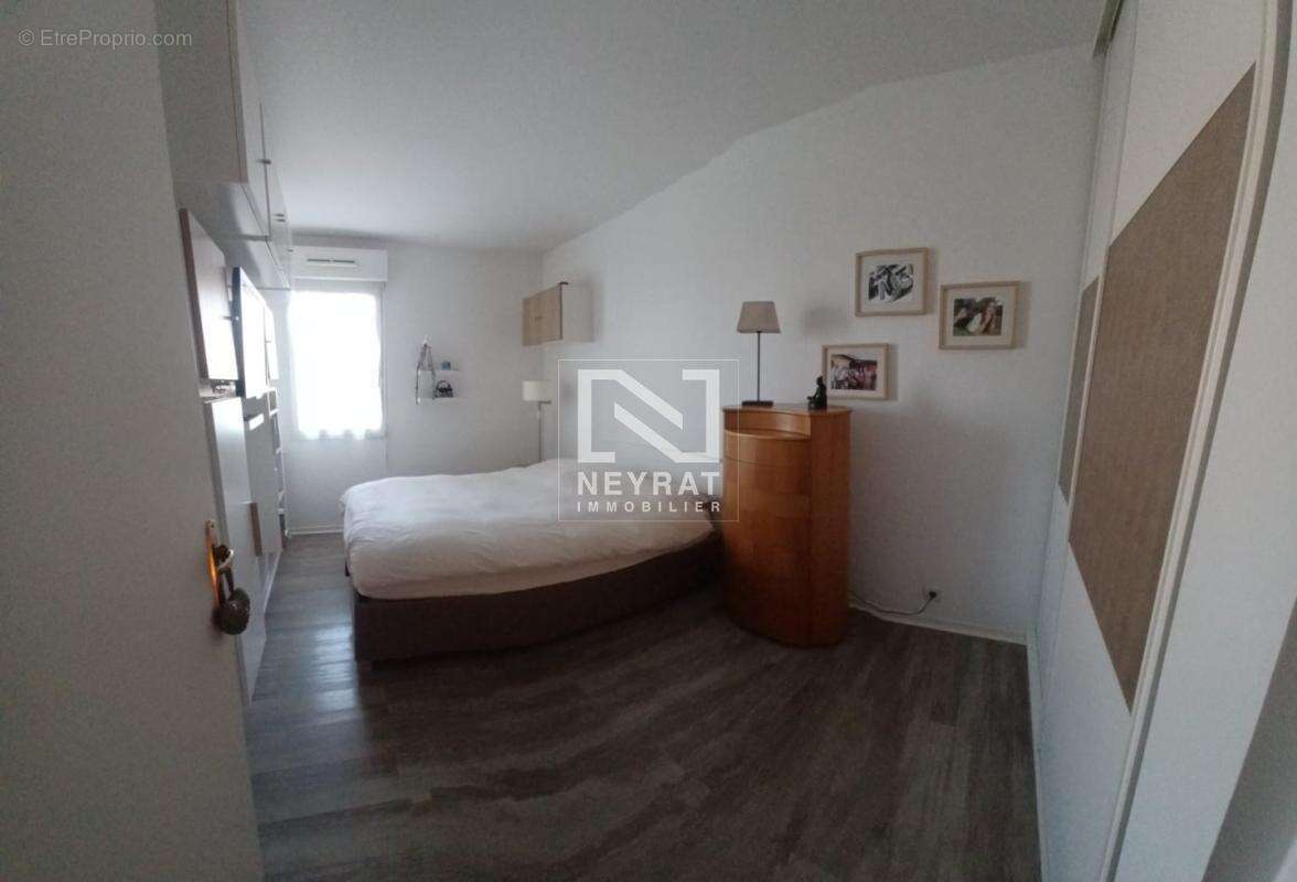 Appartement à EMERAINVILLE
