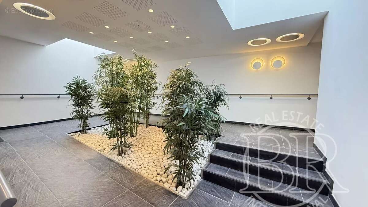 Appartement à ROQUEBRUNE-CAP-MARTIN