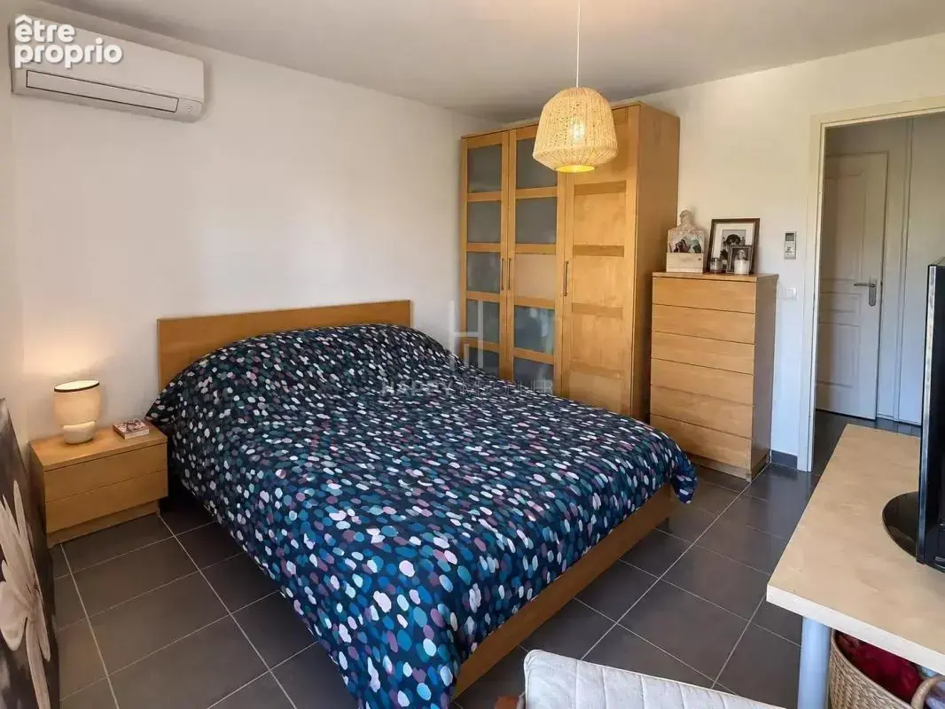 Appartement en résidence sécurisée centre village - photo 5