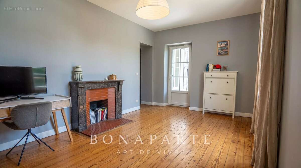 Jurançon bourg – maison bourgeoise de ville – 226 m² - photo 11