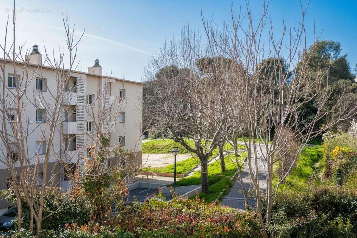 Appartement à MARSEILLE-11E